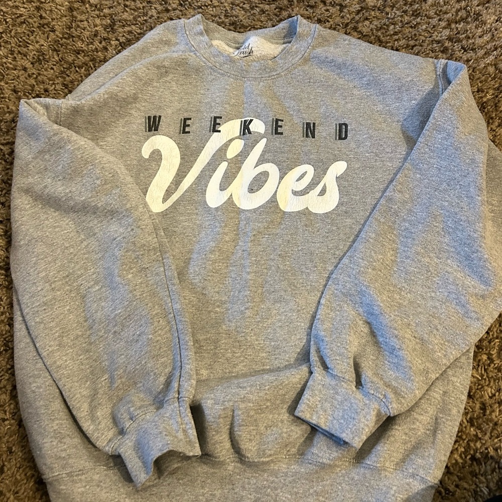 Cold Crush Gray 'Weekend Vibes' Crewneck Sweater